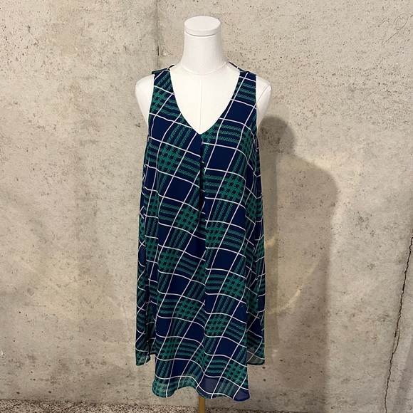 Crescent Dresses & Skirts - Crescent Navy & Green Plaid Sleeveless A-Line Dress | Resortwear | Size M